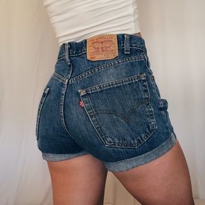 Vintage Levi’s denim shorts